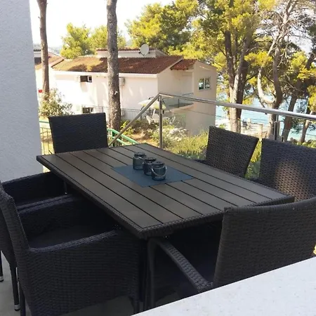 - Comfort Two-bedroom D5