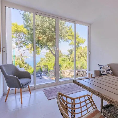 - Comfort Two-bedroom D5 Daire