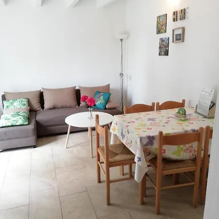 - Comfort Two-bedroom D5 * 룸바르다