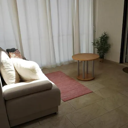 - Comfort Two-bedroom D5 아파트 룸바르다