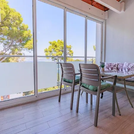 - Comfort Two-bedroom D5 * 룸바르다